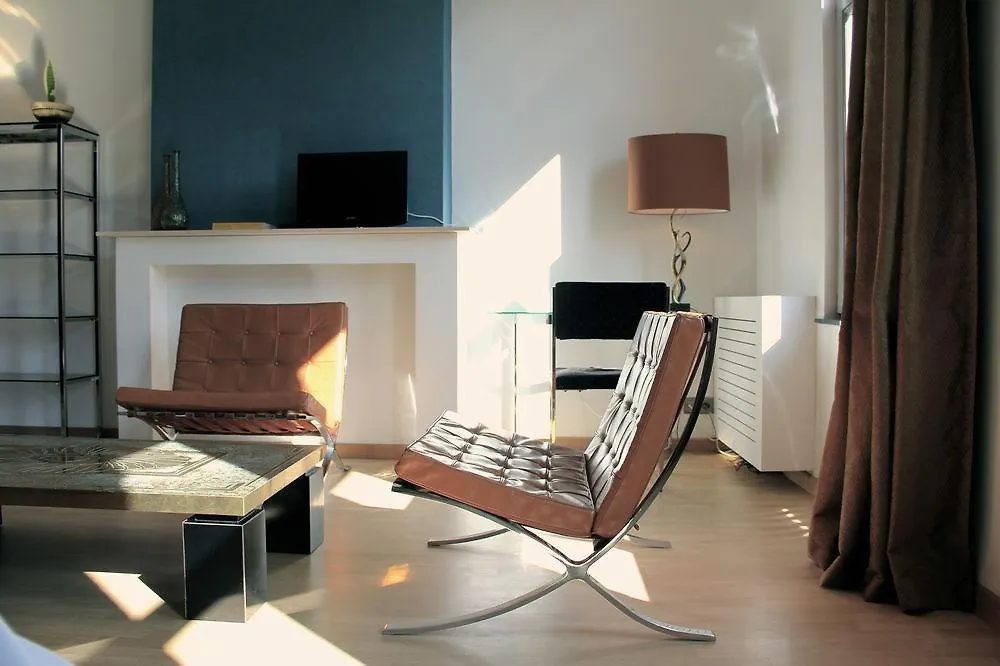 B&B Quatre20Cinq Amberes 3*,