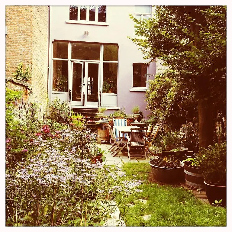 Bed and breakfast B&B Quatre20Cinq Amberes